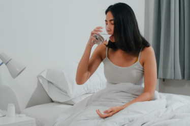 efek samping minum air hangat sebelum tidur